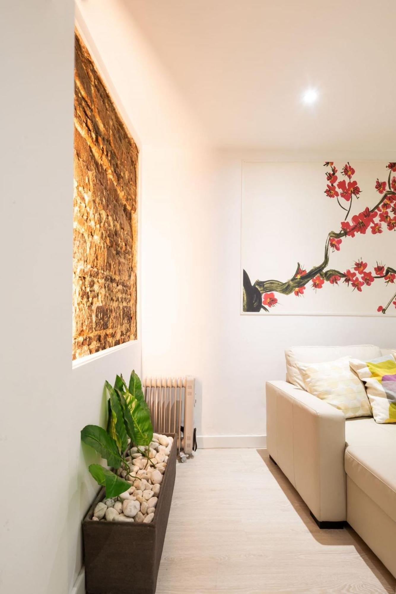 Apartamentos Day Madrid Tribunal Centro Gran Via Sol エクステリア 写真